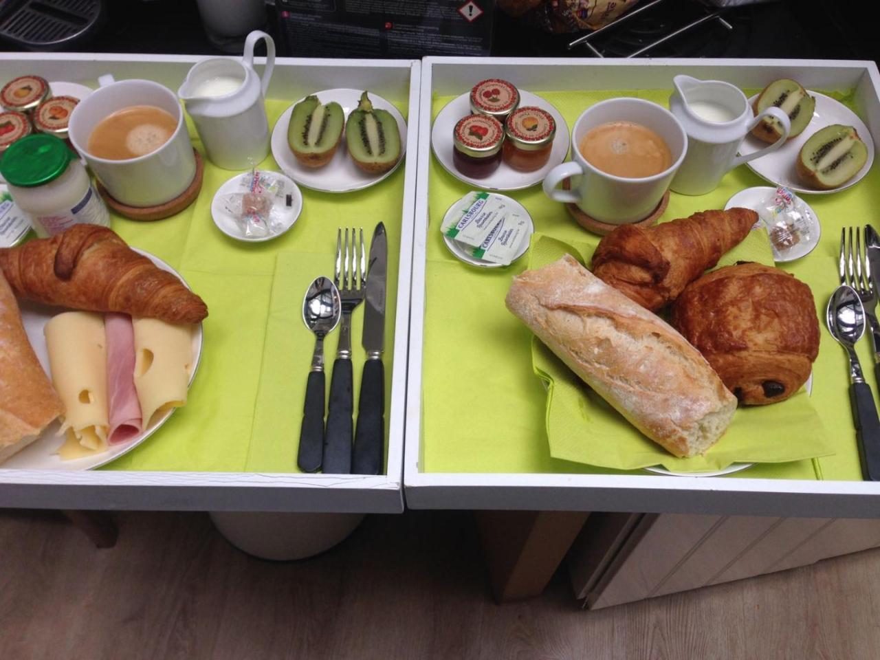 Be And Be Sablon Bed & Breakfast Brussels Ngoại thất bức ảnh