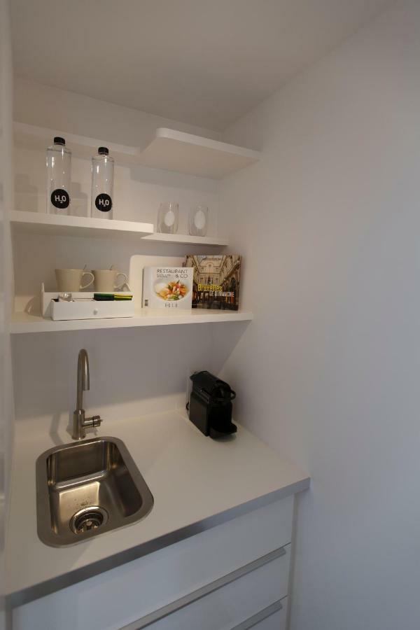 Be And Be Sablon Bed & Breakfast Brussels Ngoại thất bức ảnh